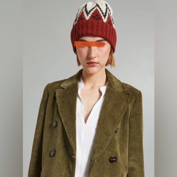 NWOT Weekend Max Mara Label-cut Wool Alpaca Beanie Fall/Winter Beige/Red Holiday - Picture 2 of 9